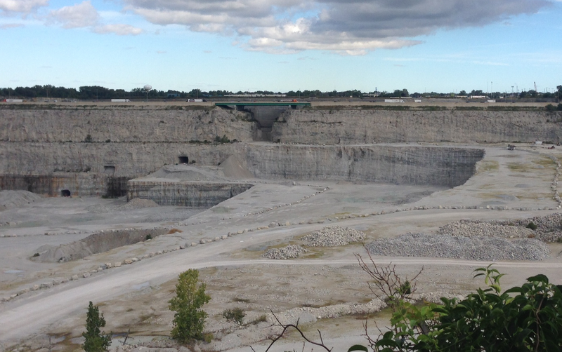Illustration for article titled Rock Quarries Are Full Of Awesome Machinery